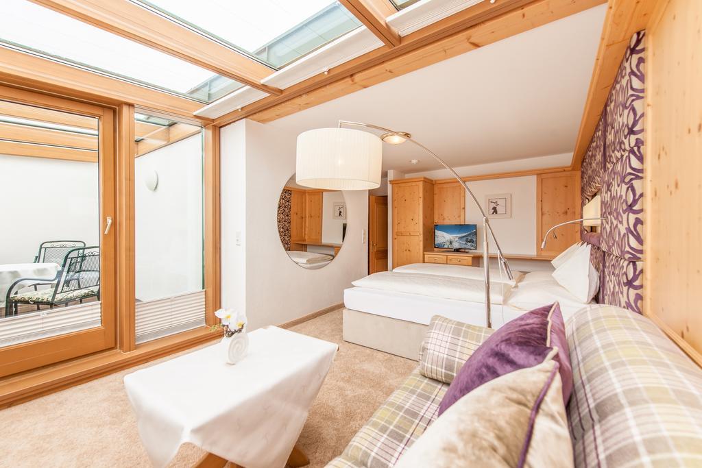 Hotel Gotthard-Zeit Obergurgl Rum bild